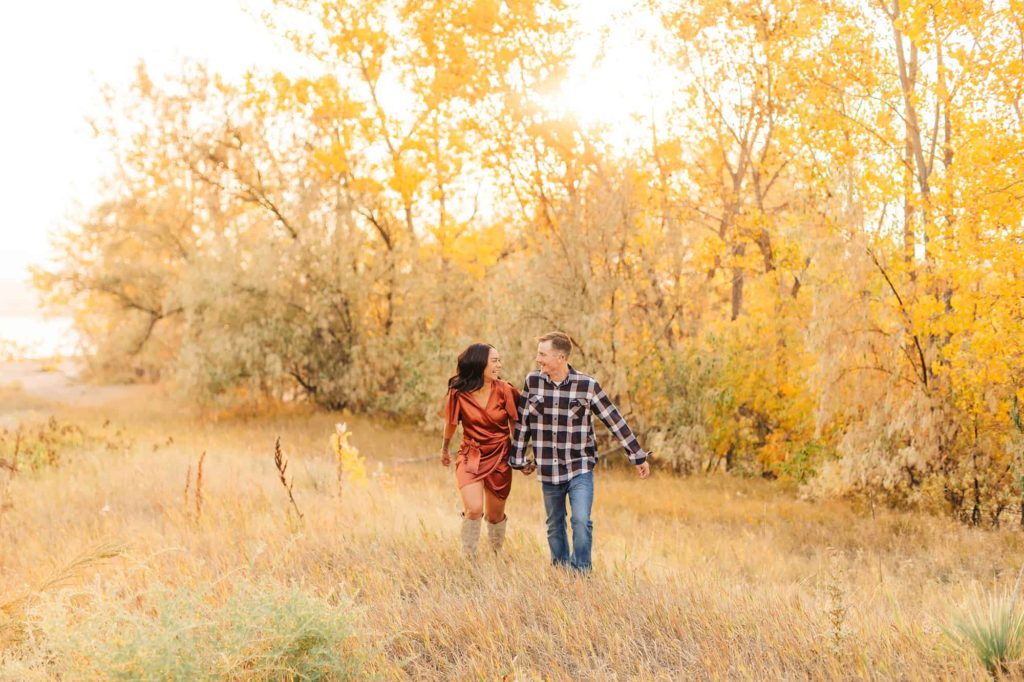 6 Engagement Outfit Tips to Nail Your Session | IndyPop Photo | Texas and Colorado Wedding and Elopement Photographer | Engagement Outfit Inspiration | Westminster, Colorado | Texas Engagement Photos | via indypopphoto.com