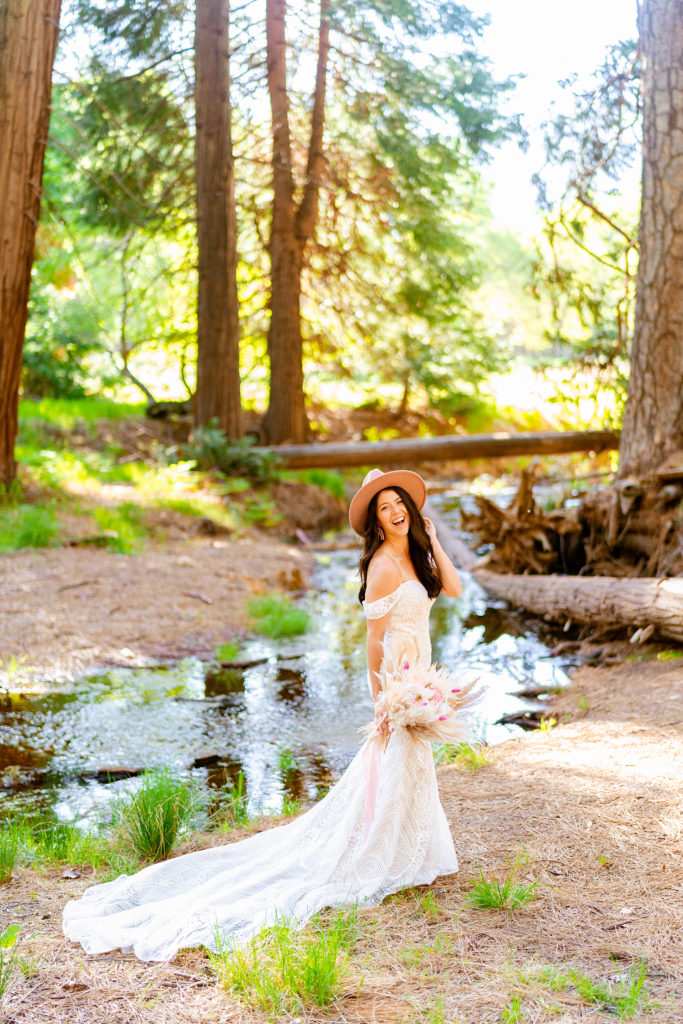 Yosemite National Park Elopement | IndyPop Photography | Bridal Elopement Inspiration | California | Colorado + Central Texas Elopement + Wedding Photographer | via indypopphoto.com