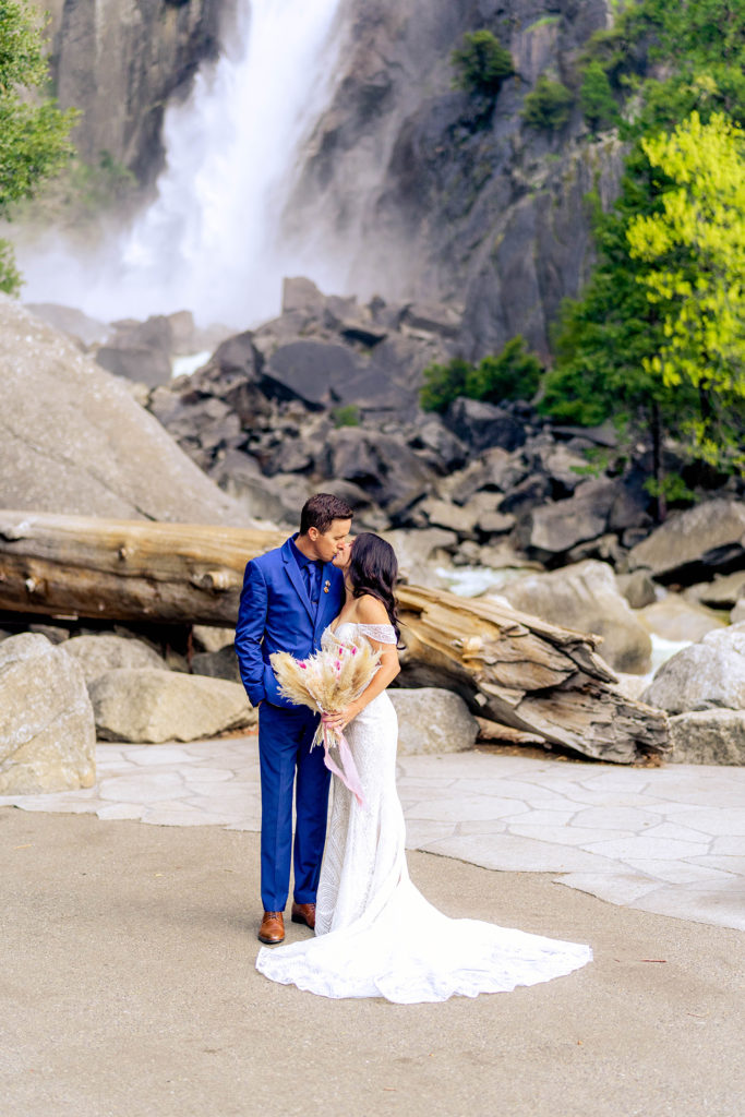 Private Vows in Yosemite National Park | IndyPop Photography | Yosemite Falls | Yosemite National Park | California | Colorado + Central Texas Elopement + Wedding Photographer | via indypopphoto.com