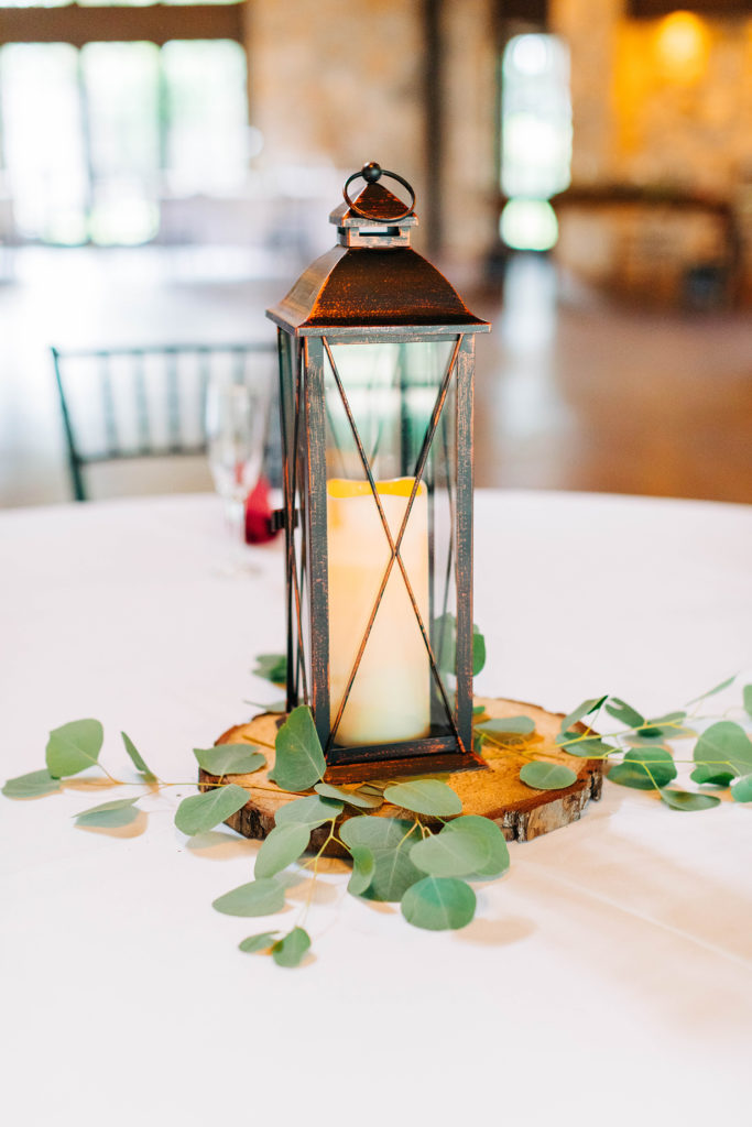 6 Reasons to Hire a Wedding Planner | Wedding Day Design Inspiration | Indy Pop Photo | Canyon Springs Golf Course | San Antonio Wedding Photographer | wedding design, maroon wedding color palette, wedding details, day of detail photos | via indypopphoto.com